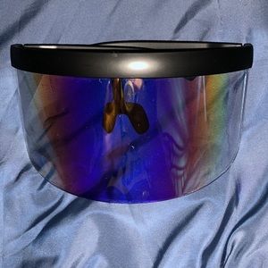Holographic sunglasses